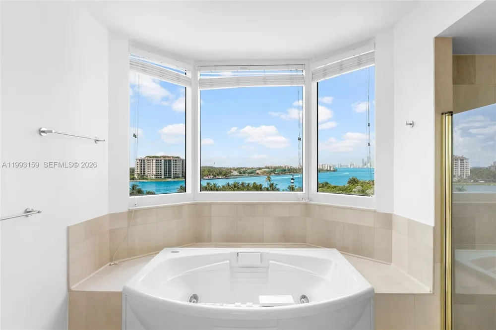 300 S Pointe Drive #801 Miami Beach, FL 33139
