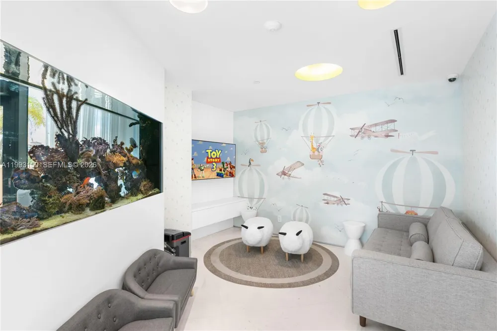300 S Pointe Drive #801 Miami Beach, FL 33139