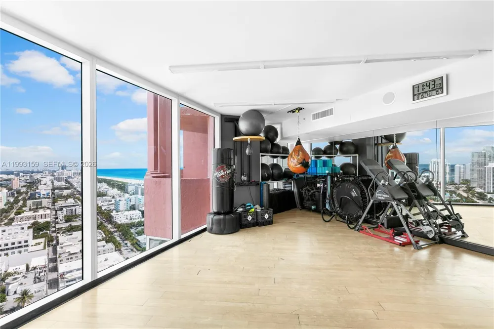300 S Pointe Drive #801 Miami Beach, FL 33139