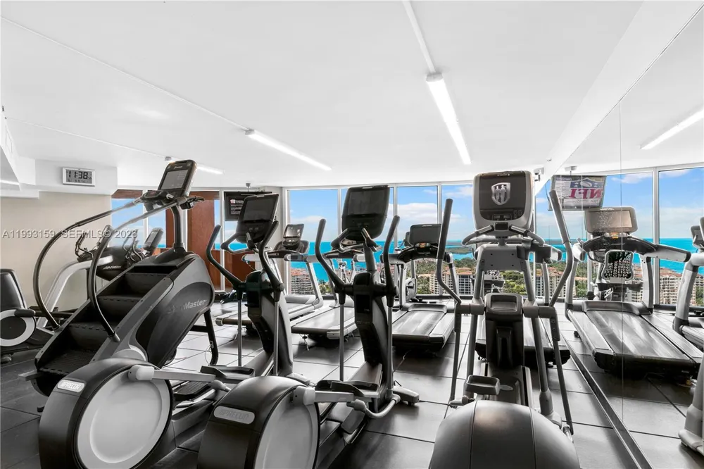 300 S Pointe Drive #801 Miami Beach, FL 33139
