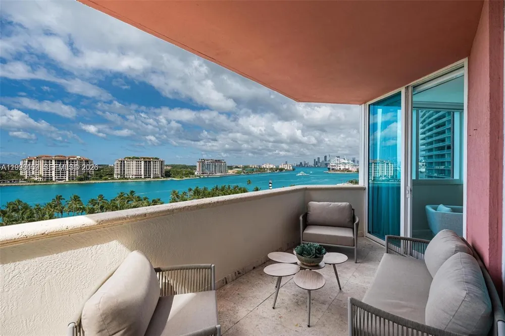 300 S Pointe Drive #801 Miami Beach, FL 33139