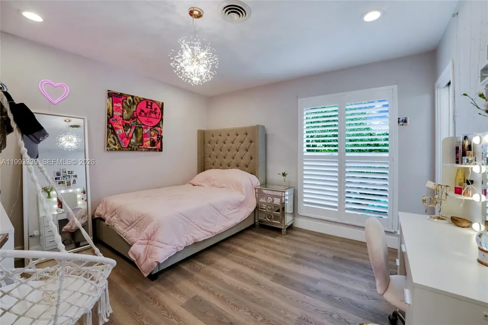 7305 SW 123rd Ter Pinecrest, FL 33156