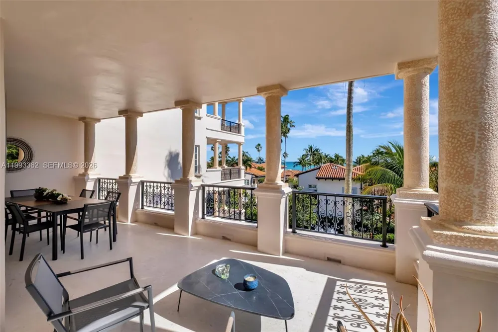19136 Fisher Island Dr #19136 Miami Beach, FL 33109