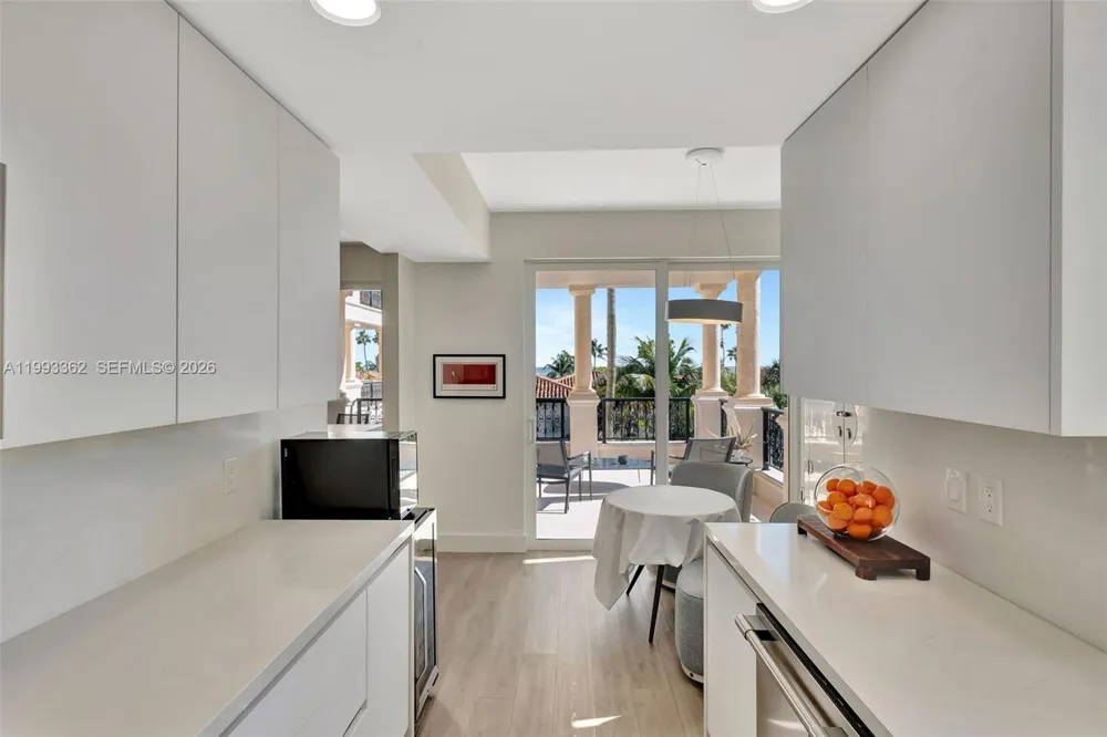 19136 Fisher Island Dr #19136 Miami Beach, FL 33109