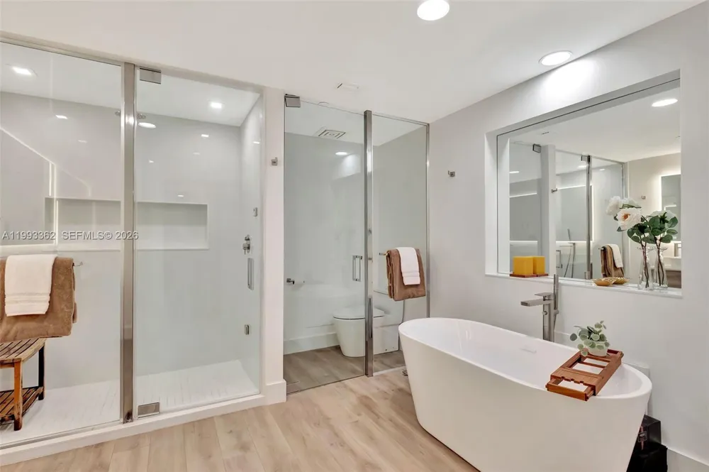 19136 Fisher Island Dr #19136 Miami Beach, FL 33109