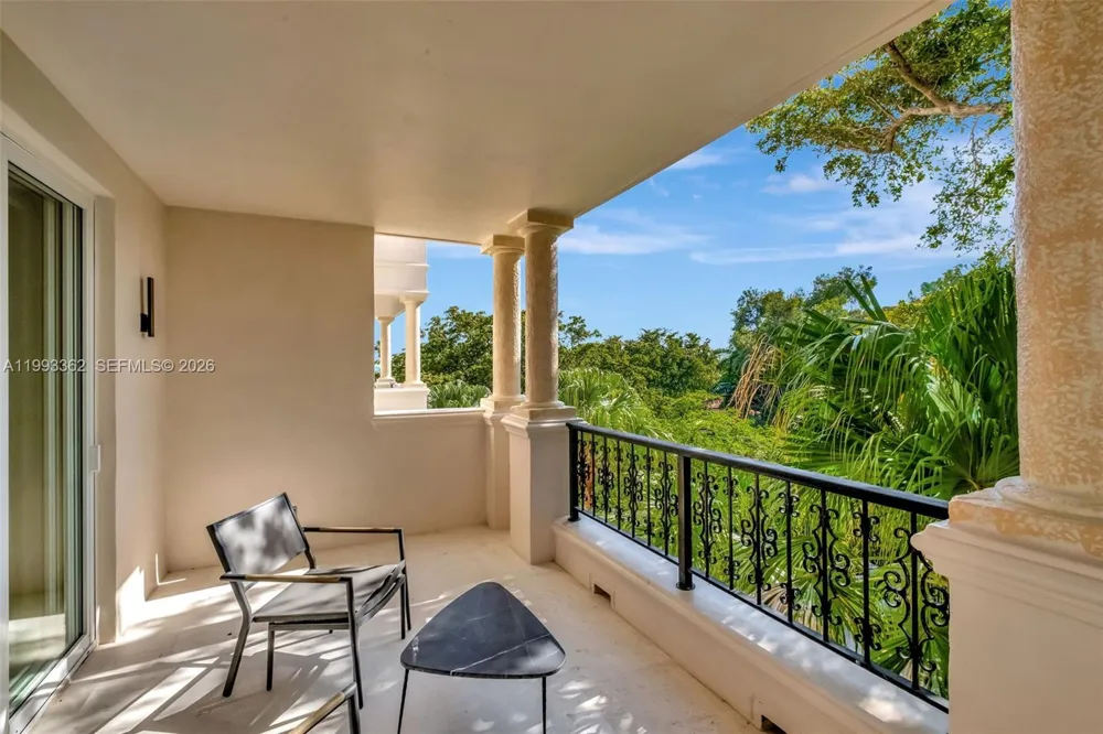 19136 Fisher Island Dr #19136 Miami Beach, FL 33109