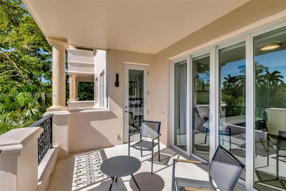 19136 Fisher Island Dr #19136 Miami Beach, FL 33109