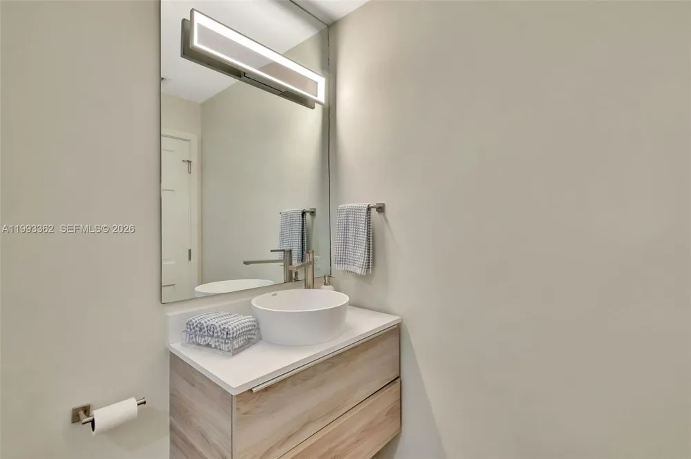 19136 Fisher Island Dr #19136 Miami Beach, FL 33109