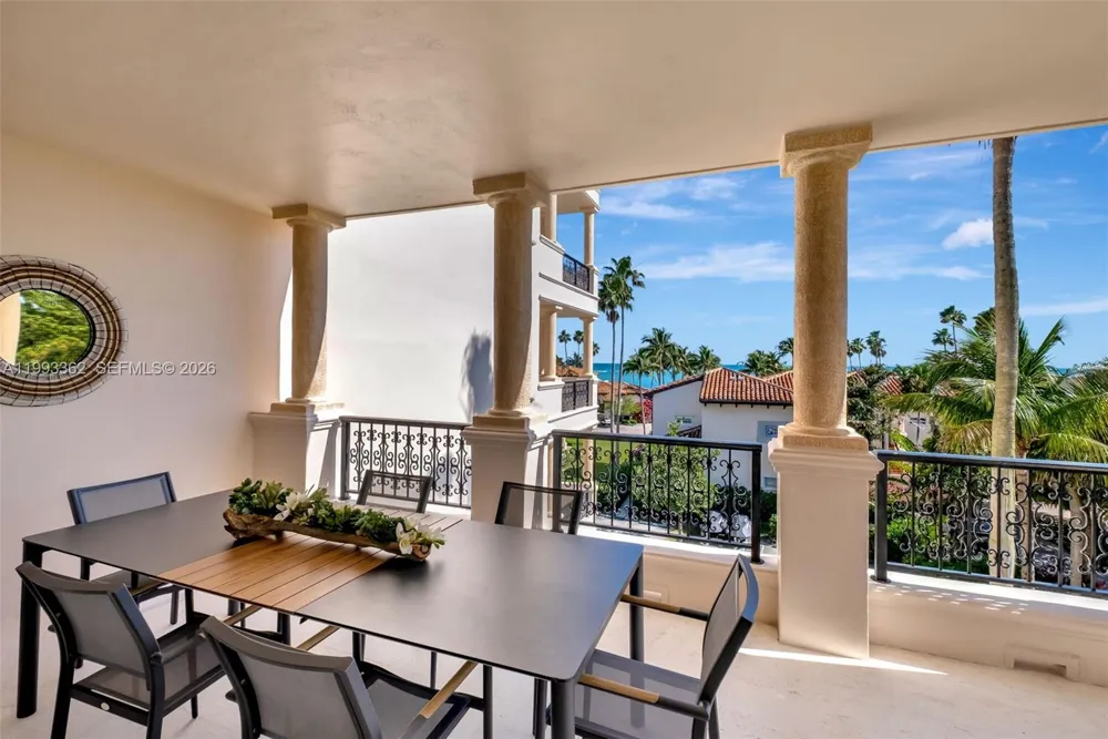 19136 Fisher Island Dr #19136 Miami Beach, FL 33109