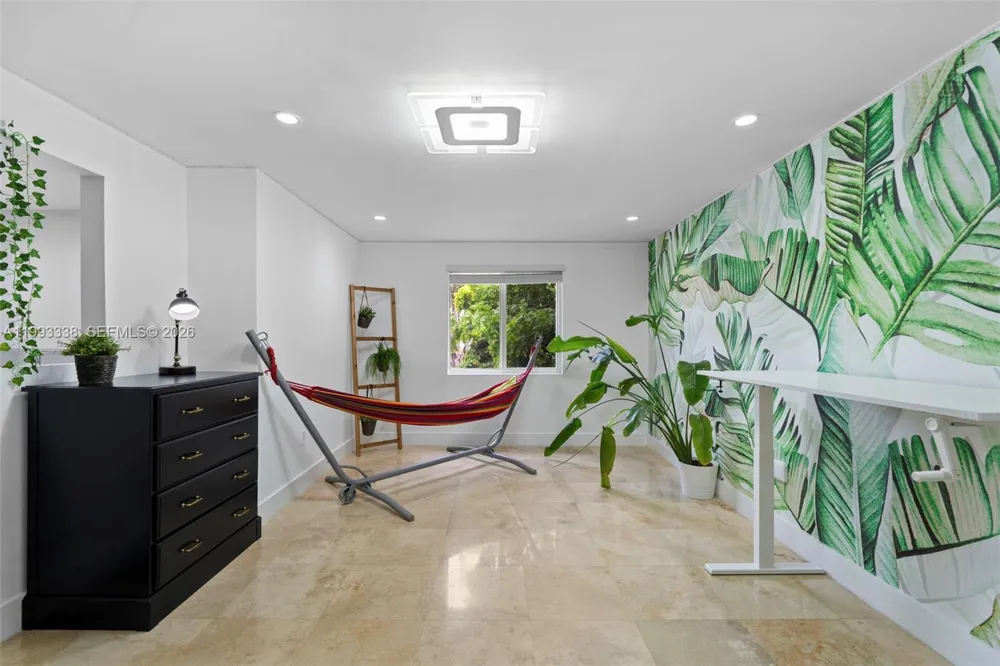 3506 NE 166th St #4 North Miami Beach, FL 33160