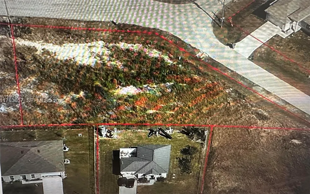 3807 24th ST W Lehigh Acres, FL 33971