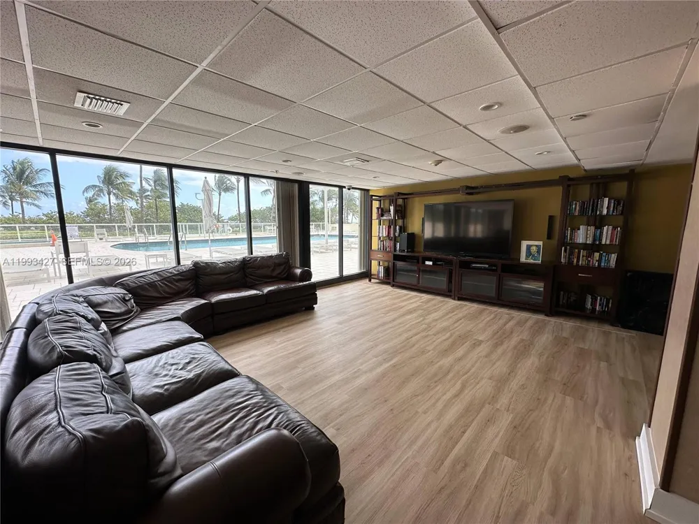10185 Collins Ave #502 Bal Harbour, FL 33154