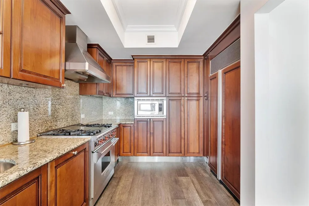 17875 Collins Ave #3005 Sunny Isles Beach, FL 33160