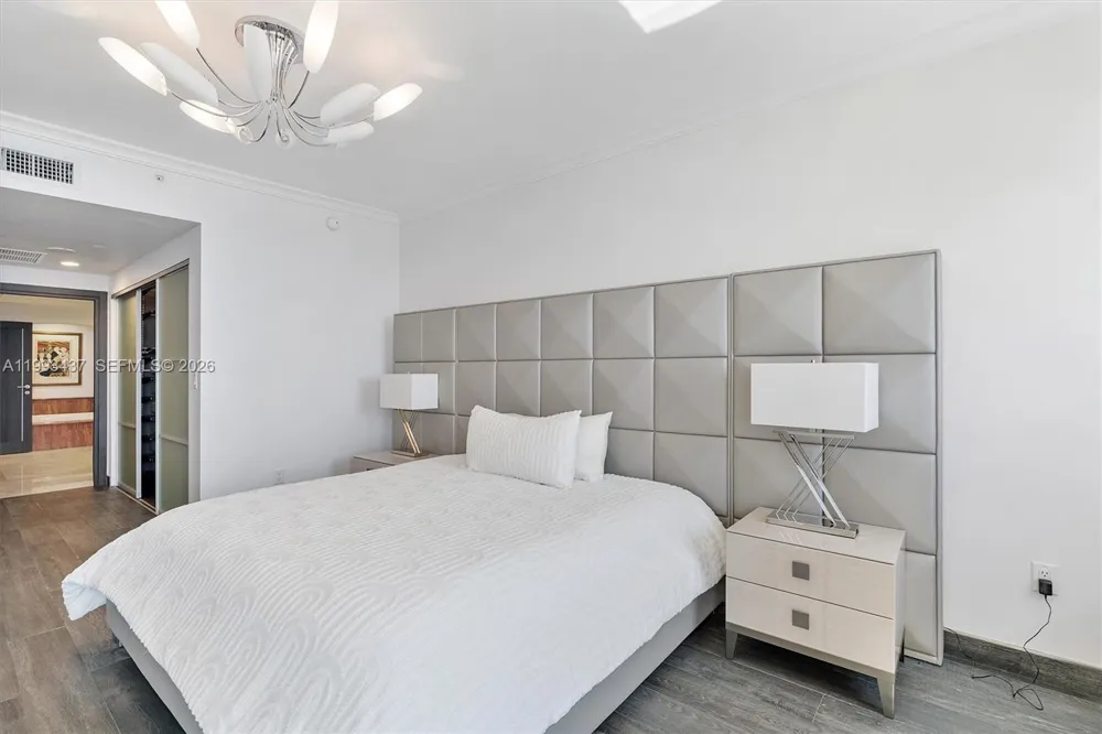 17875 Collins Ave #3005 Sunny Isles Beach, FL 33160