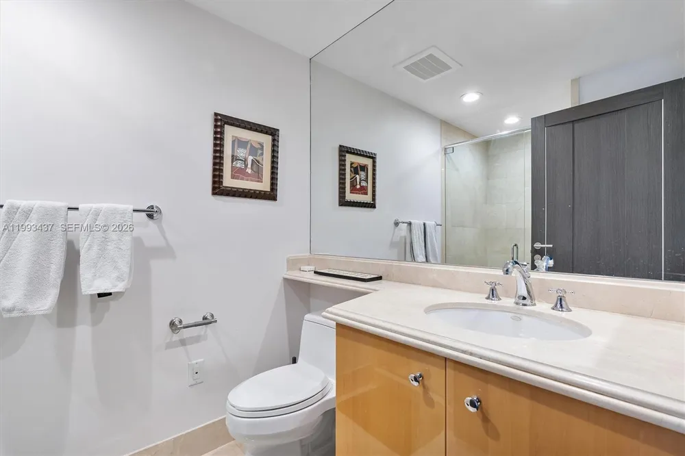 17875 Collins Ave #3005 Sunny Isles Beach, FL 33160
