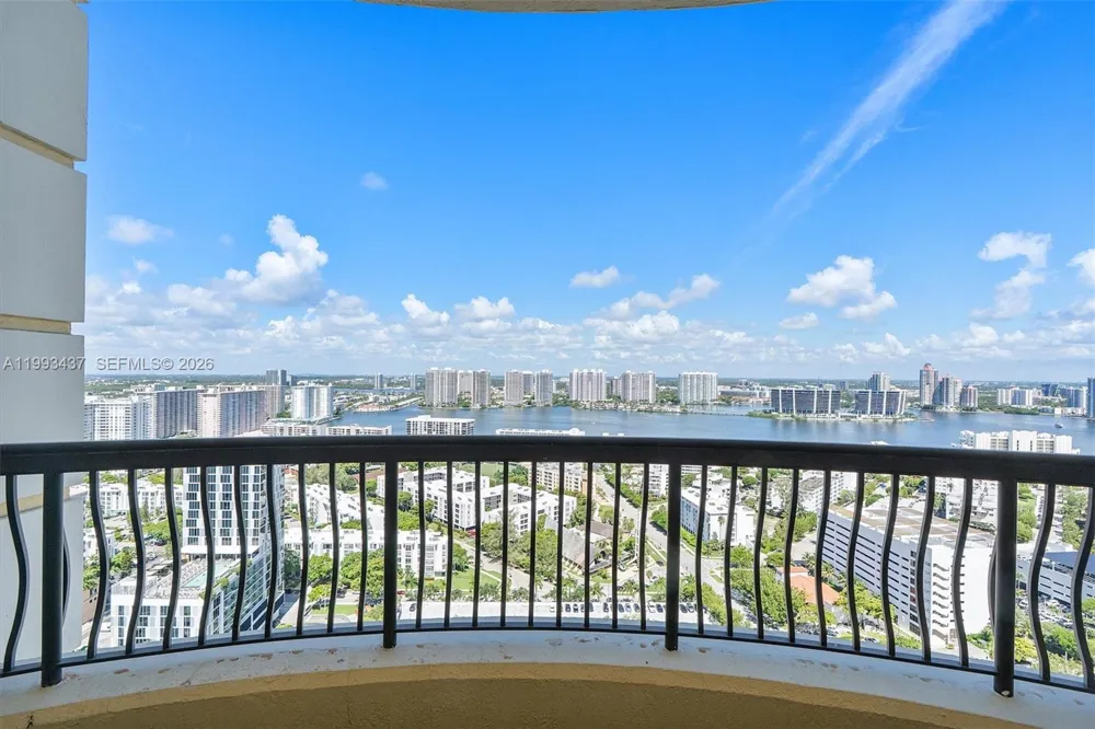 17875 Collins Ave #3005 Sunny Isles Beach, FL 33160