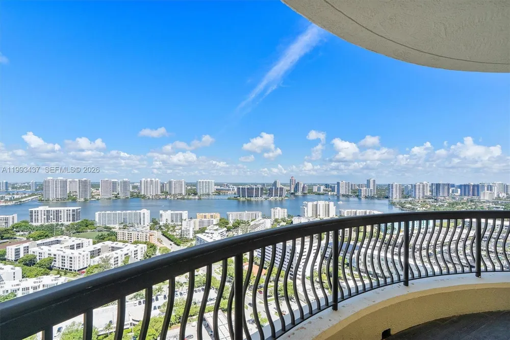 17875 Collins Ave #3005 Sunny Isles Beach, FL 33160