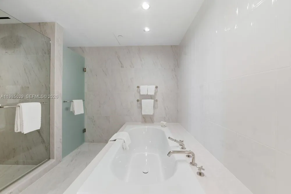 525 Fort Lauderdale Beach Blvd #1509 Fort Lauderdale, FL 33304