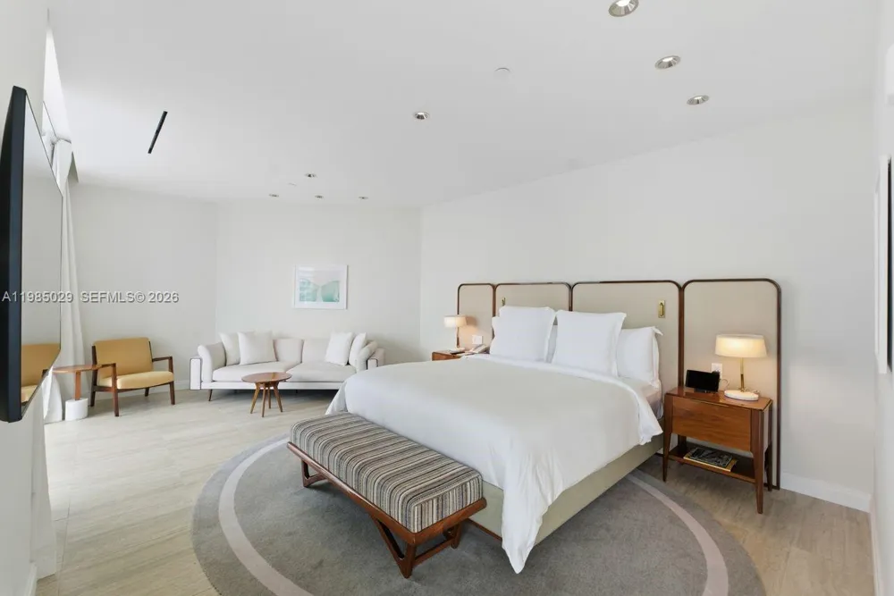 525 Fort Lauderdale Beach Blvd #1509 Fort Lauderdale, FL 33304