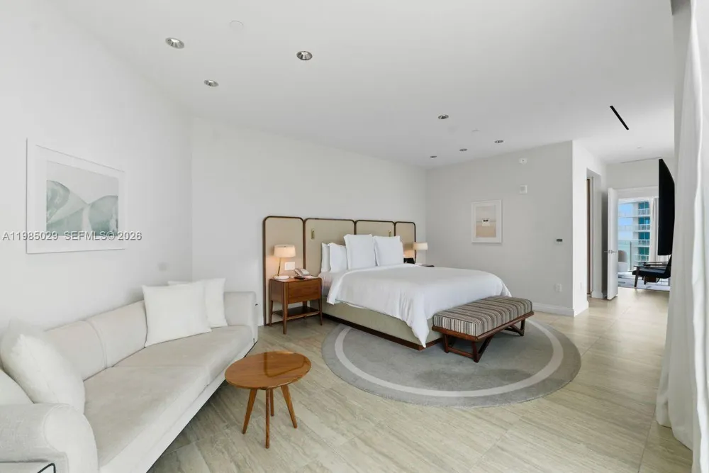 525 Fort Lauderdale Beach Blvd #1509 Fort Lauderdale, FL 33304