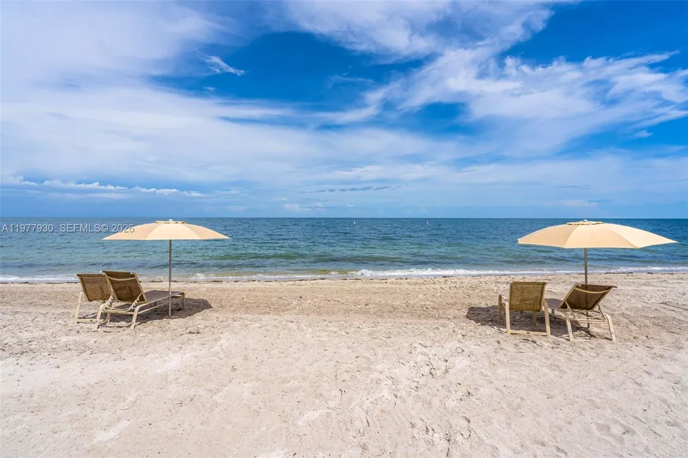 1121 Crandon Blvd #E1203 Key Biscayne, FL 33149