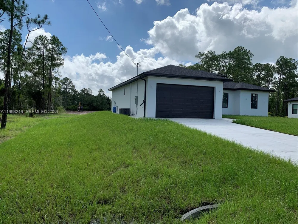 1016 Cortez Ave Lehigh Acres, FL 33974