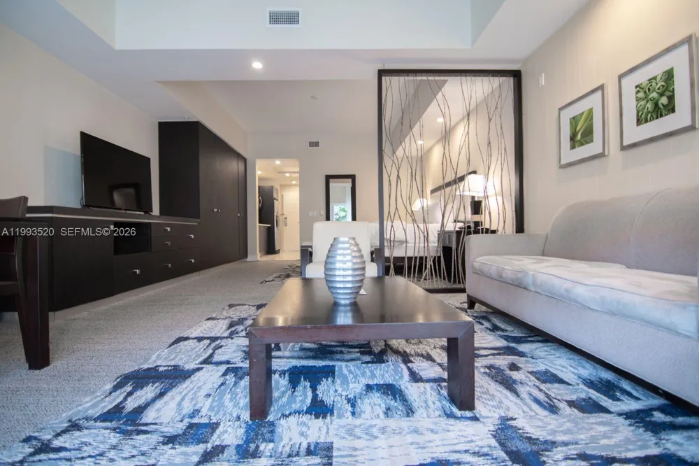 5300 NW 87th Ave #1107 Doral, FL 33178