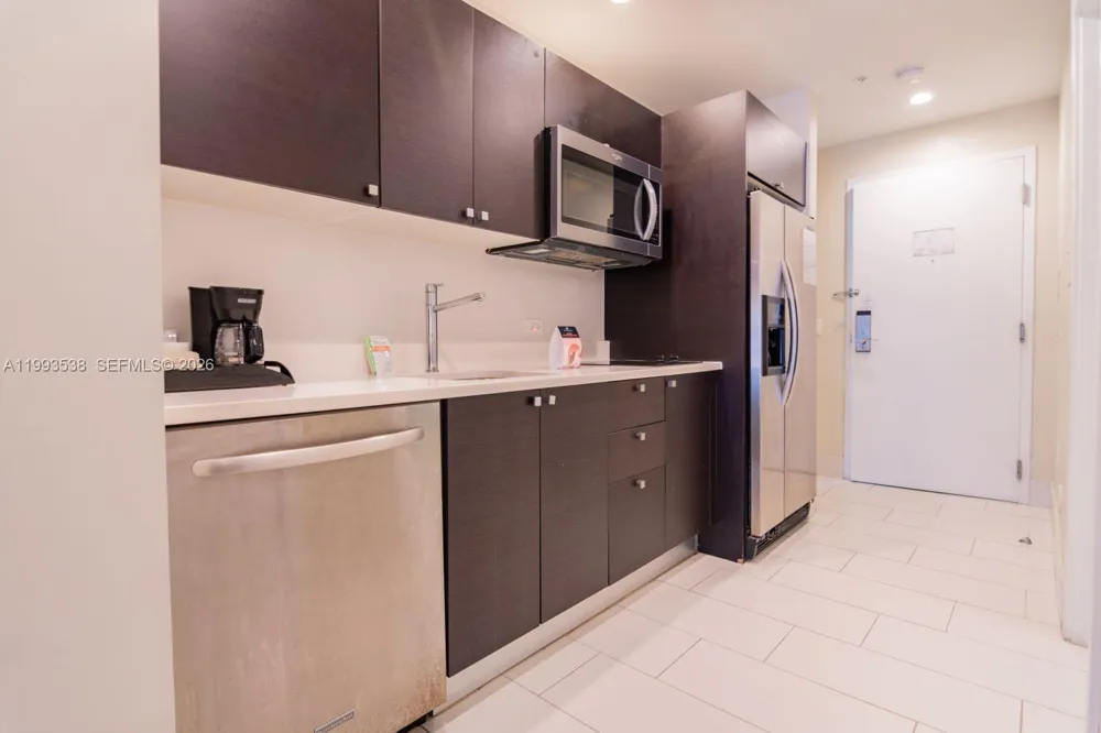 5300 NW 87th Ave #1407 Doral, FL 33178