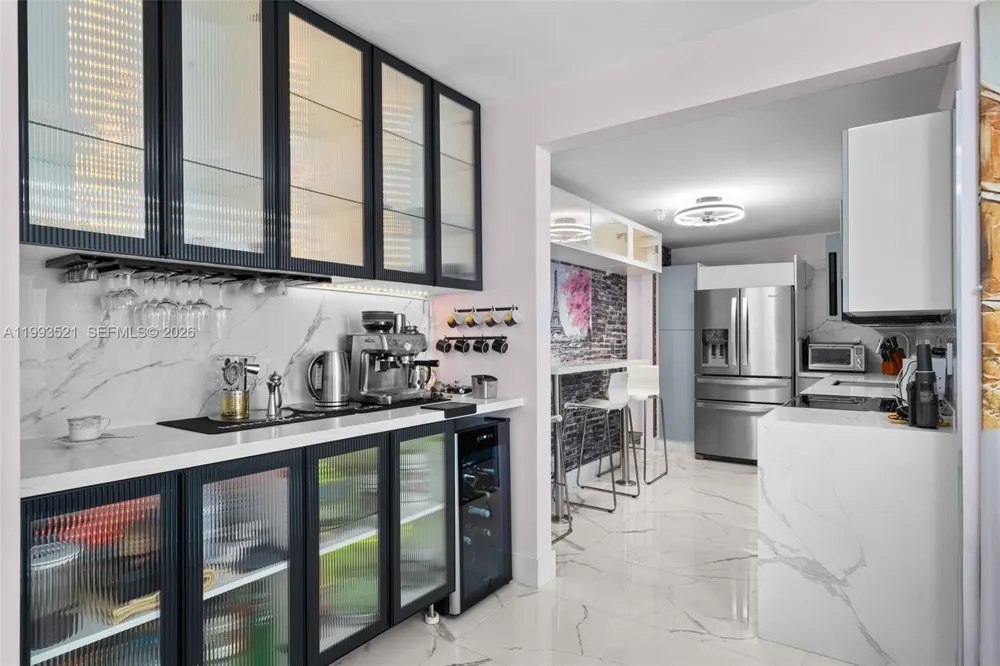 3000 S Ocean Dr #606 Hollywood, FL 33019