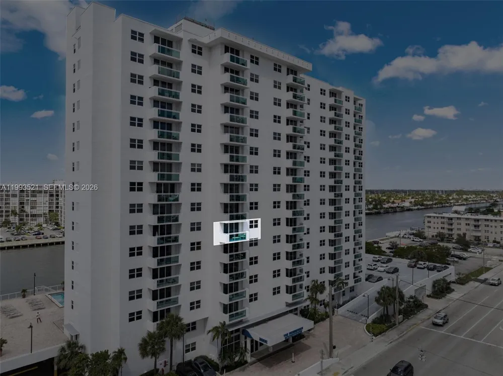 3000 S Ocean Dr #606 Hollywood, FL 33019