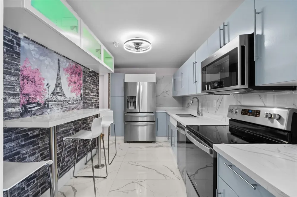 3000 S Ocean Dr #606 Hollywood, FL 33019