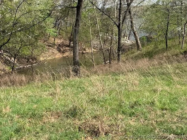 222 4395 ROAD Pryor, OK 74361