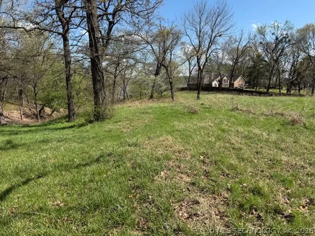 222 4395 ROAD Pryor, OK 74361
