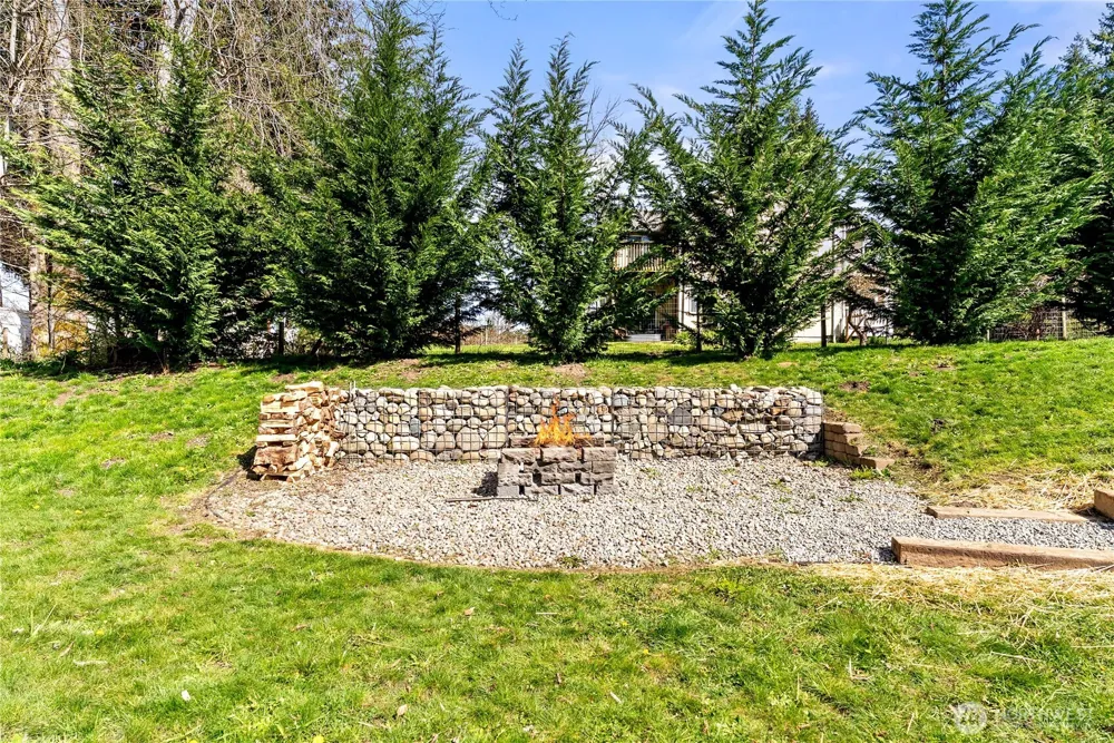 35616 94th Avenue S Roy, WA 98558
