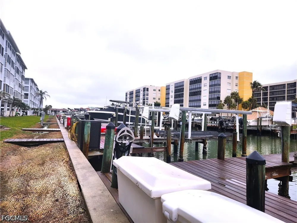 Bay Beach Lane Fort Myers Beach, FL 33931