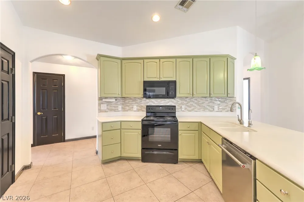 3195 Heyer Street Logandale, NV 89021
