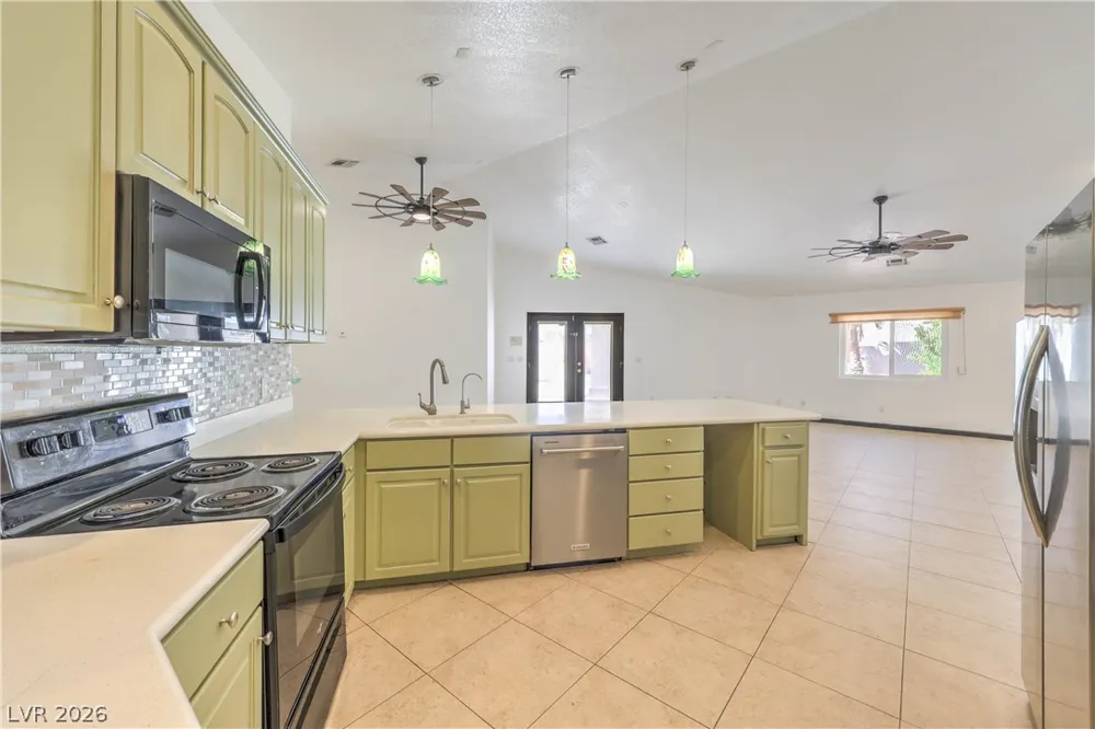 3195 Heyer Street Logandale, NV 89021