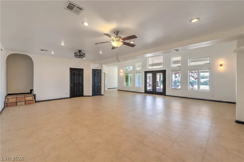 3195 Heyer Street Logandale, NV 89021