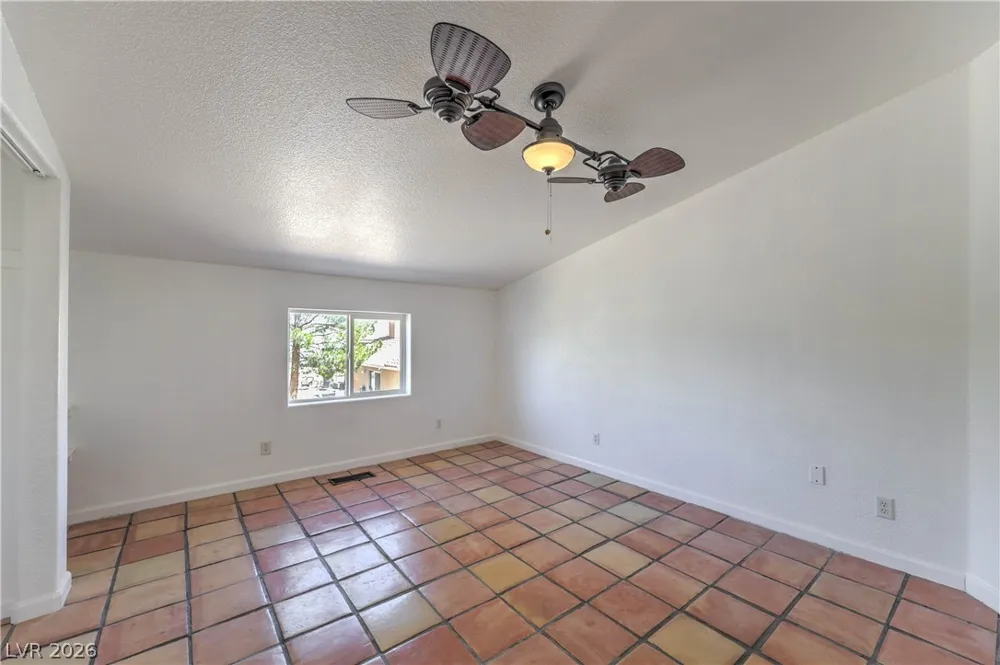 3195 Heyer Street Logandale, NV 89021