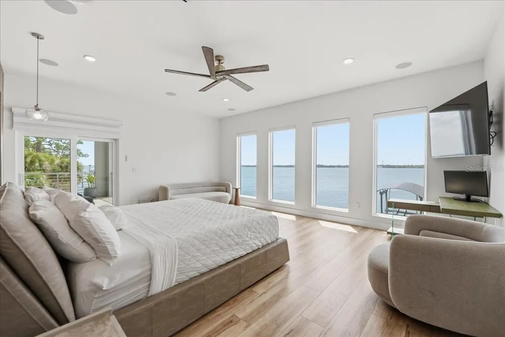 2175 S TROPICAL TRAIL Merritt Island, FL 32952