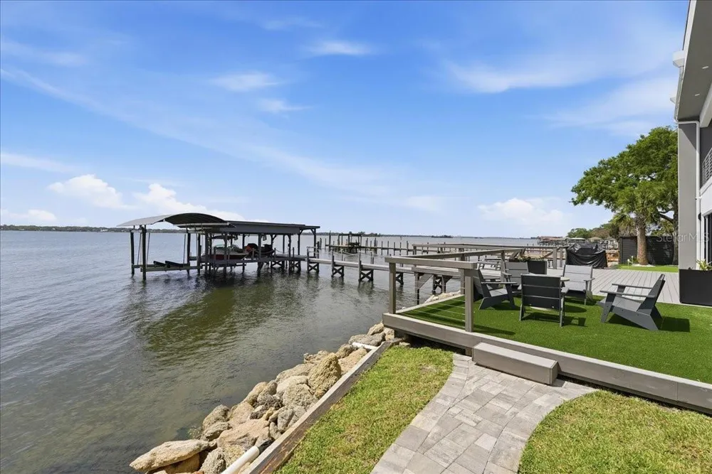 2175 S TROPICAL TRAIL Merritt Island, FL 32952
