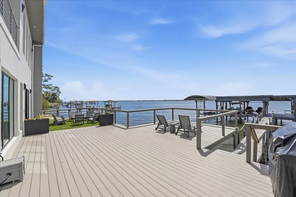 2175 S TROPICAL TRAIL Merritt Island, FL 32952