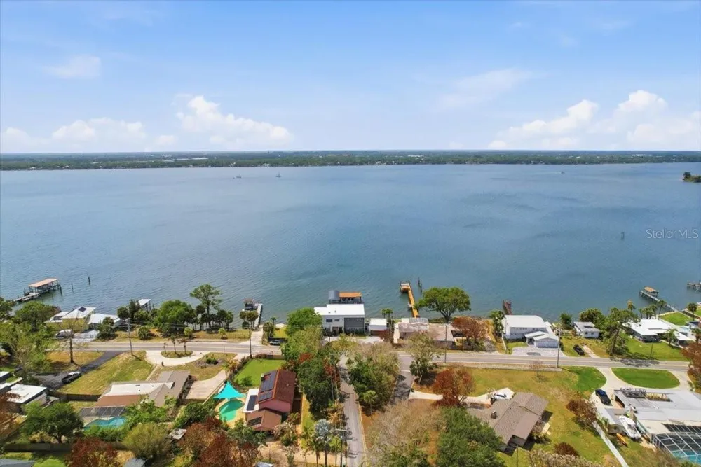 2175 S TROPICAL TRAIL Merritt Island, FL 32952
