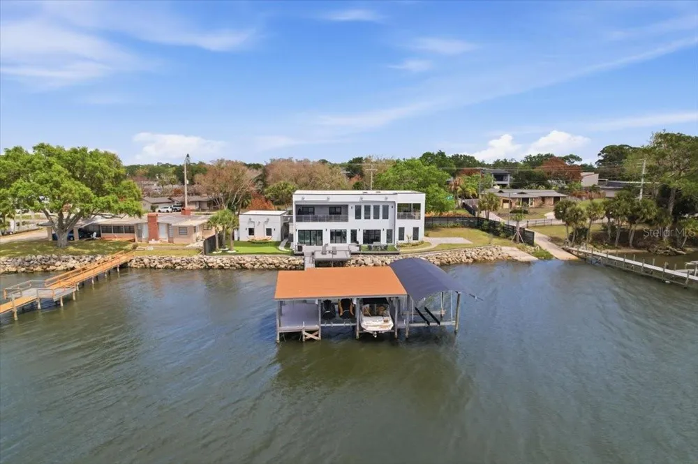 2175 S TROPICAL TRAIL Merritt Island, FL 32952