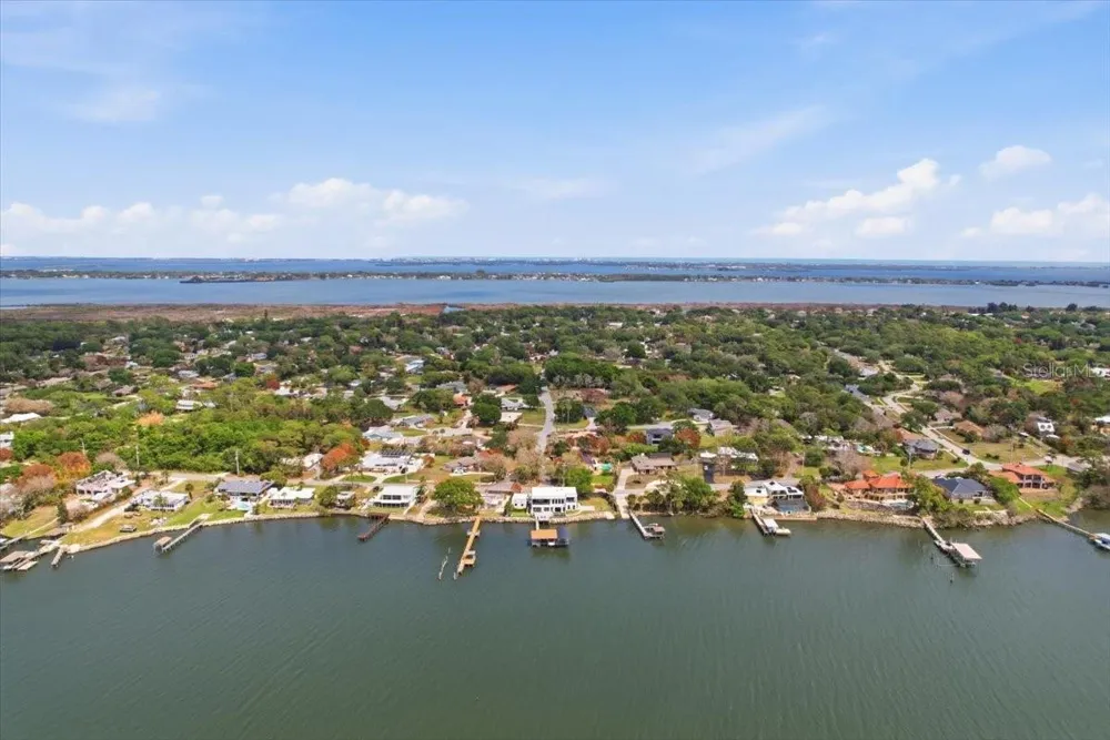 2175 S TROPICAL TRAIL Merritt Island, FL 32952