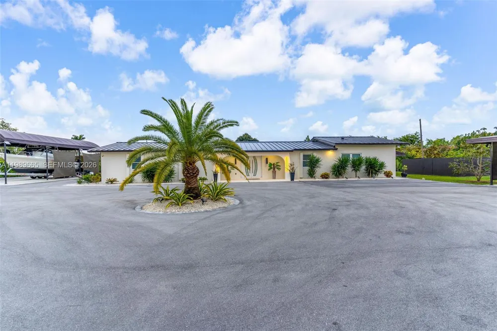 24655 SW 212th Ave Homestead, FL 33031