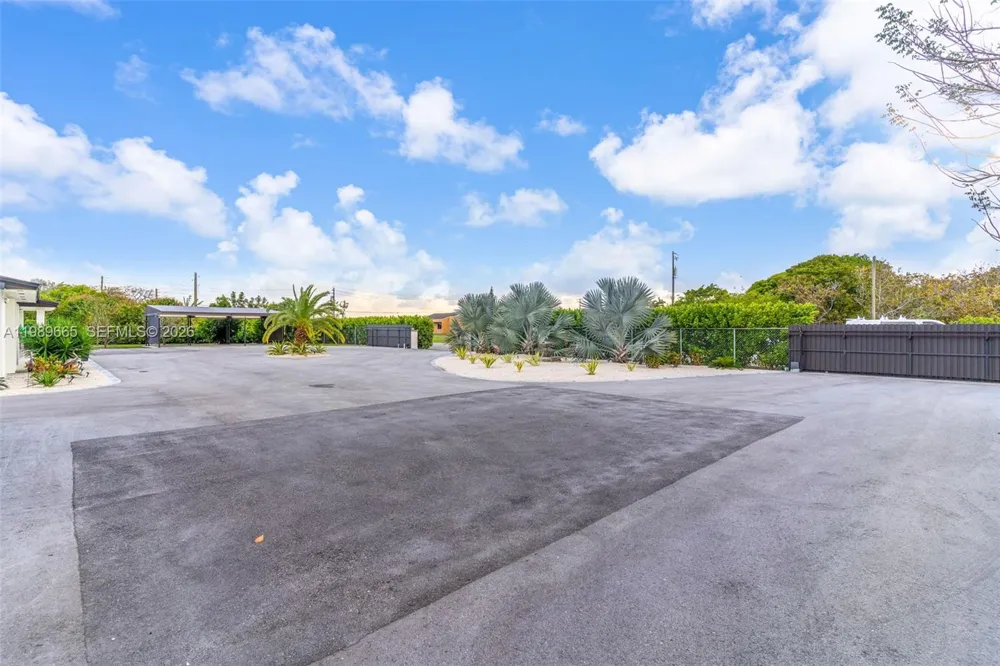 24655 SW 212th Ave Homestead, FL 33031