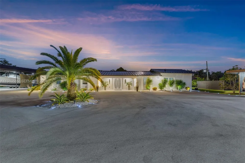 24655 SW 212th Ave Homestead, FL 33031