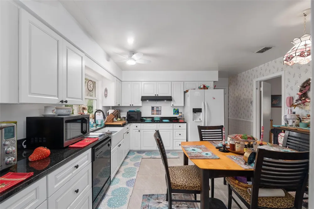 3710 NW 22ND PLACE Gainesville, FL 32605