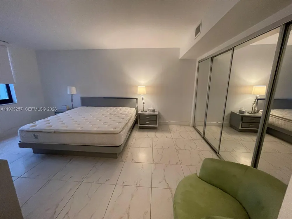 2301 S Ocean Dr #607 Hollywood, FL 33019